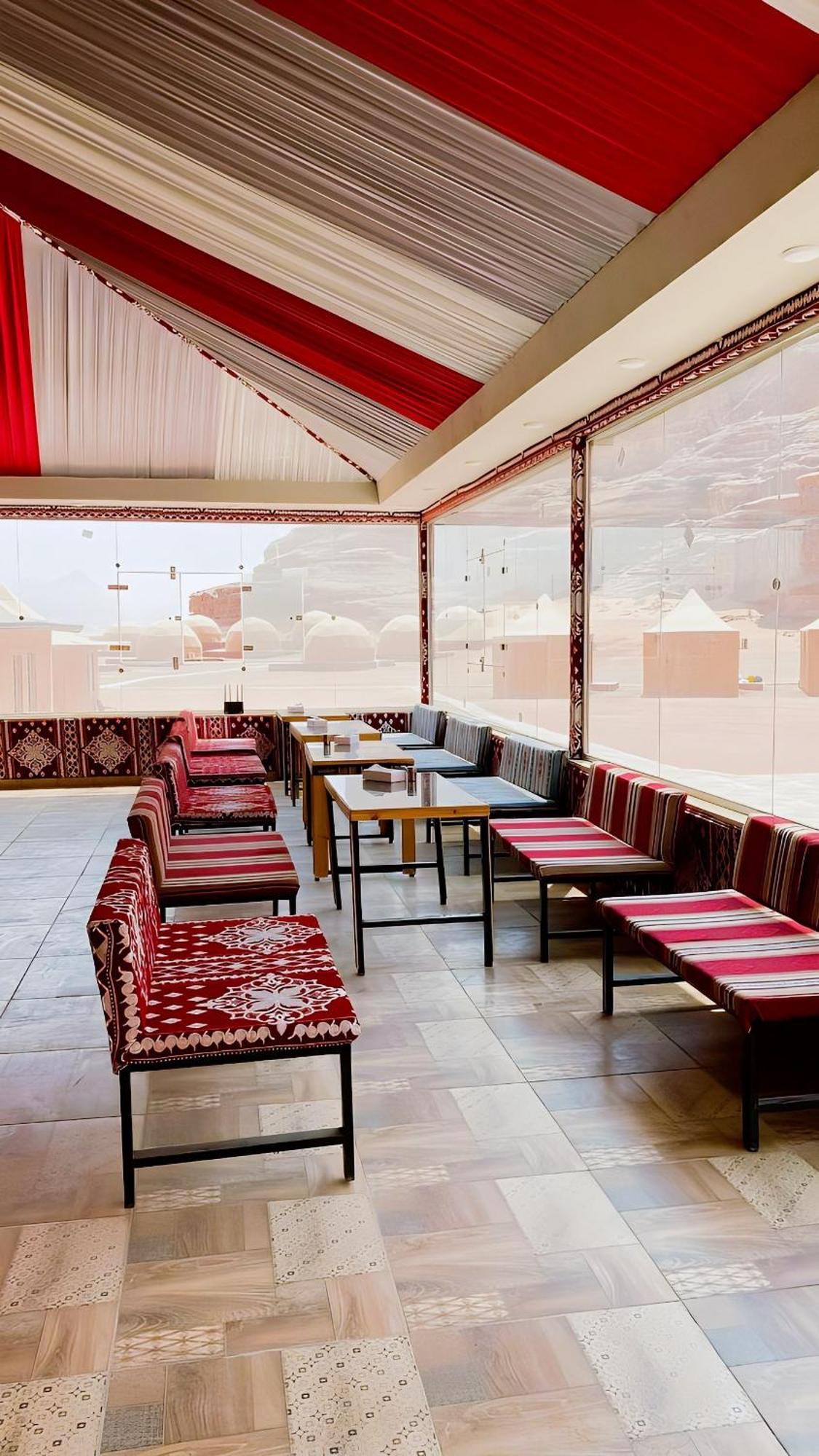 Rum Luxury Camp Wadi Rum Extérieur photo