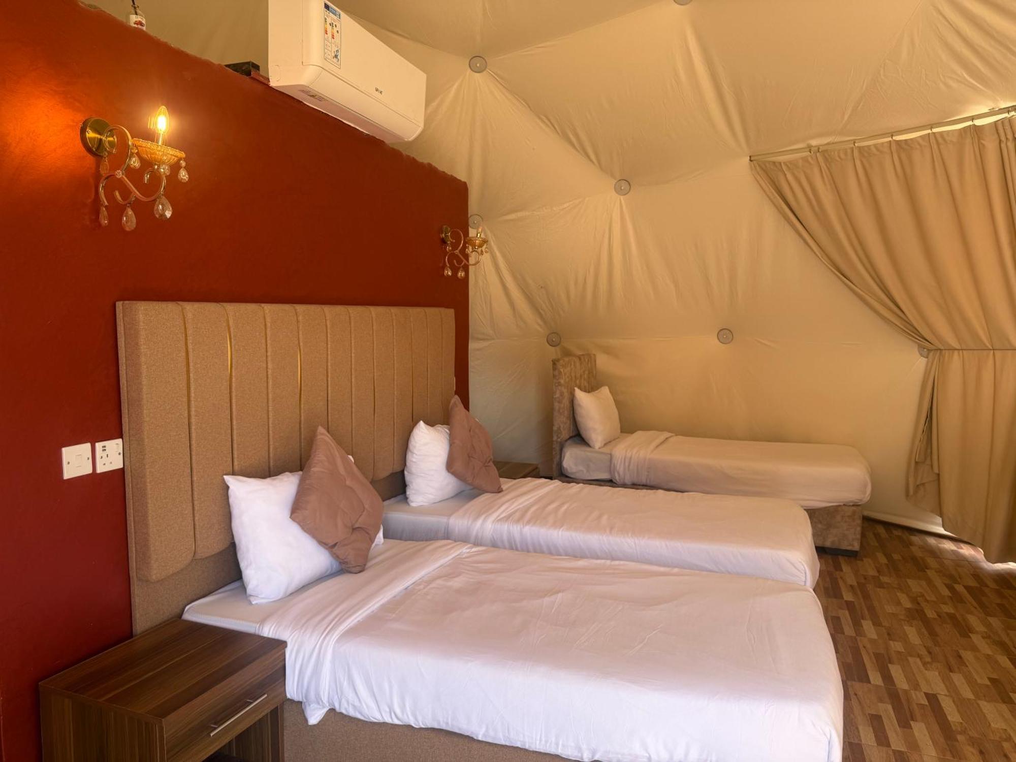 Rum Luxury Camp Wadi Rum Extérieur photo